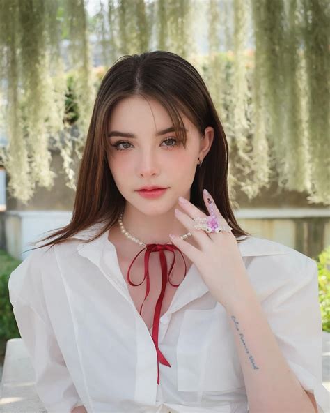 jessie vard|Iba pa.